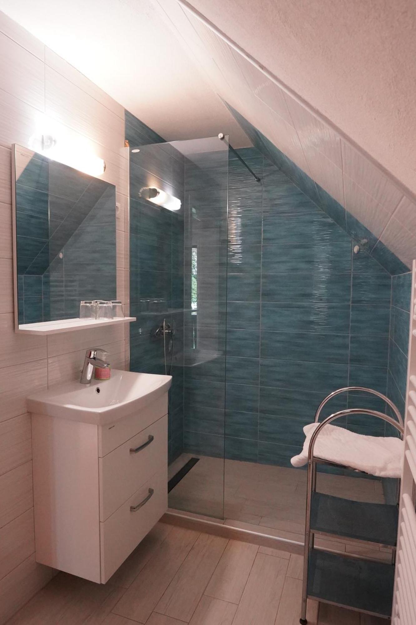 Sobe In Apartmaji Pri Ukcu بوينج المظهر الخارجي الصورة